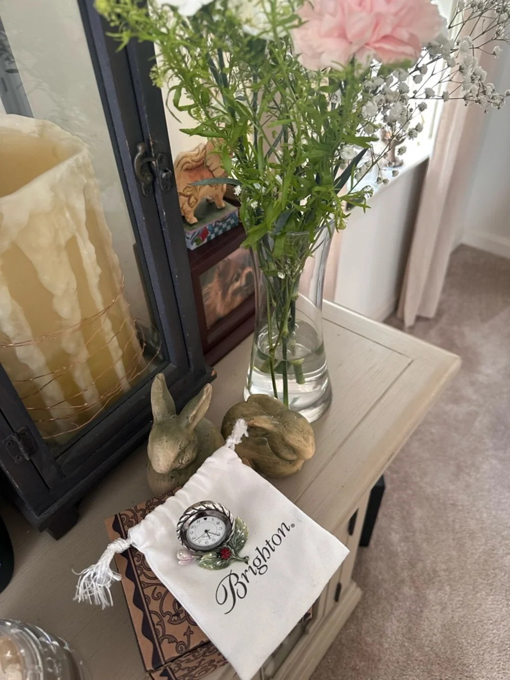 Brighton Marvels Ladybug Flower Mini Desk Clock